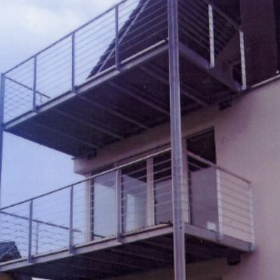 edelstahl-senden-balkongelaender_verzinkt-1
